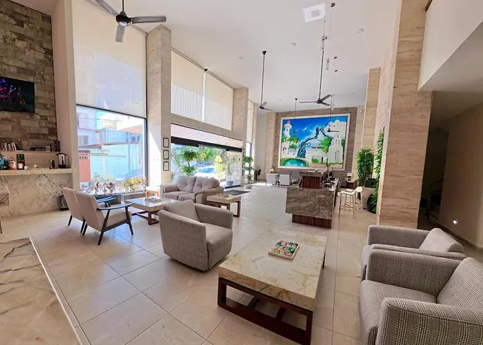 Grand Fifty Suites